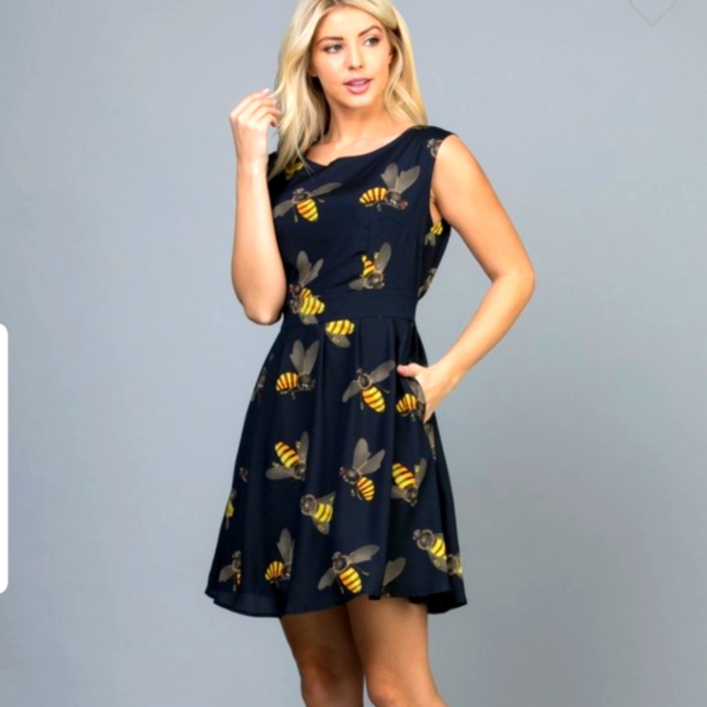 Queen bee mini dress